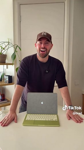 Unboxing the new MacBook Neo in Citrus! 🤩🍋‍🟩 it might be small, but it’s mighty!! Which colour will you get? #apple #macbookneo #unboxing