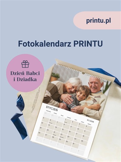 🎁👵👴 Jeden prezent, a cały rok pełen miłości i wspomnień? 💝 Na Printu.pl to możliwe! Stwórz kalendarz ze wspólnych chwil z dzieckiem i pozwól dziadkom cieszyć się tymi momentami codziennie 🗓️📸 Jak stworzyć Fotokalendarz PRINTU? ✅ Wybierz 1 z kilku gotowych motywów kalendarium dostępnych na Printu.pl ✅ Dodaj zdjęcia prosto z telefonu lub innego urządzenia ✅ Uzupełnij ważne dla Ciebie daty i wydarzenia ✅ Opłać zamówienie do 14.01 i otrzymaj gwarancję wysyłki na Dzień Babci i Dziadka ⭐⭐⭐⭐⭐ 4.9