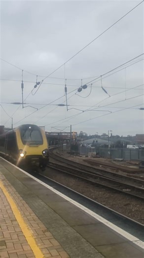 the class 221 and the class 390