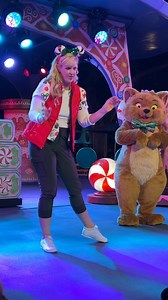 287K views · 7.1K reactions | The Aristocats - Marie, Berlioz, and Toulouse - learn dance moves at the Disneyland Holiday Dance Party in Tomorrowland! #disneyland #thearistocats #holidaysatdlr #disneylandholidays #disneylandchristmas #disneyholidays #disneychristmas #aristochats #disneycharacters #disneydanceparty #tomorrowland | Mousesteps | Facebook