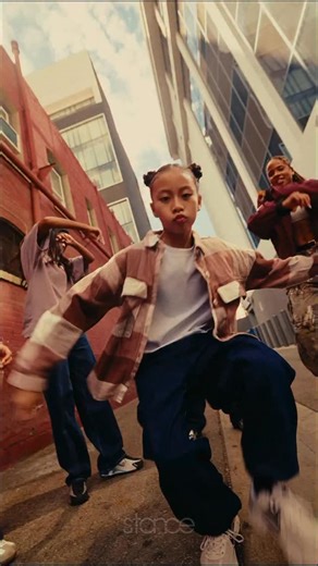 Red Bull Dance Your Style making magic happen by assembling these women together to create the freestyle collab that you never knew you needed! 🔥🔥🔥 Who would like to see these global avenger girl squad battle!?😤 💃: @matamiyu @norah_yarah_rosa @nianaguerrero @marleehightower @luwam_russom 📍: @redbulldance @redbullusa LA World Final 🎥: @hansoloyang | Stance