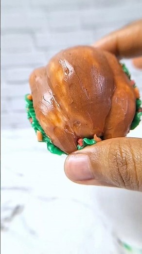 Miniature Turkey Roast Cake — This Tiny Feast Feels Like Thanksgiving Magic