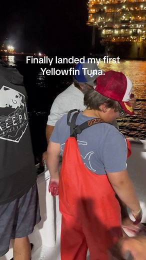 #fishingwithtoombs #tuna #offshore