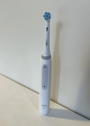 歐樂b io微震系列 初階款電動牙刷分享 - Mobile01