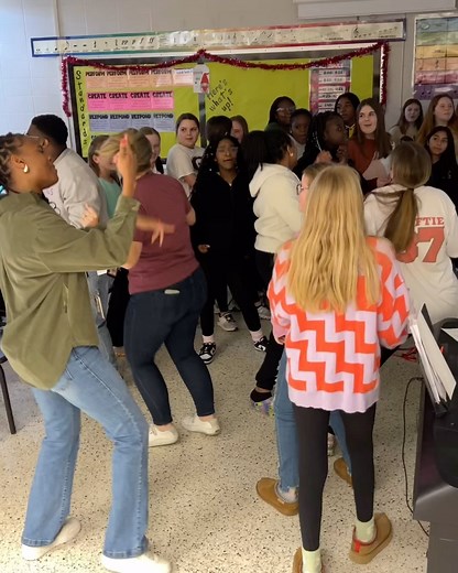 21 reactions | Some 6th grade teachers joined the chorus class for their Fun Friday karaoke!  #OneLowndes | Hahira Middle School | Facebook