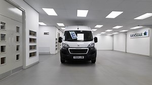 16 reactions | 17 SEATS ! PEUGEOT BOXER MINIBUS ! DELIVERY MILES -...