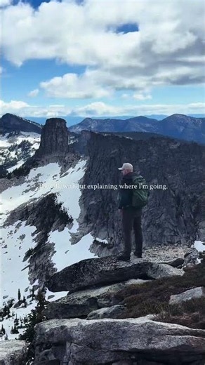 🌎Finding Peace i 🏔️n Silence | Solo Hiking & Mental Clarity​The Art of Being Alone: Embracing