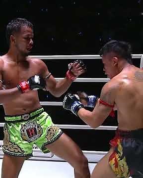 Knockouts GALORE 🥴 Throw it back to the first fight between Chalawan and Kaoklai back in 2023!