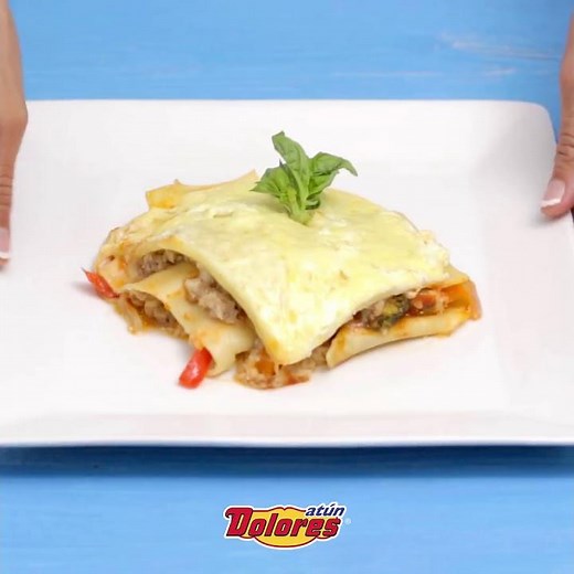Lasagna de vegetales con atún Dolores en agua