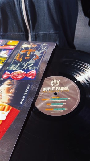 DISCOTECA DUPLE on Instagram: "🖤 Duple' Paura - Serricciolo di Aulla 🖤 ▶️2 vinili 💿💿 ▶️un gadjet imperdibile ▶️la storia ▶️l'inizio ▶️la musica che ha persorso un epoca ❌️Qui tutto ebbe inizio..... Dalla consolle piu alta d'Italia , dal locale piu nero d'Italia, presentiamo : "LA MUSICA CHE HA FATTO LA STORIA " , doppio vinile disponibile durante la serata e successivamente negli store online.... Finalmente disponibile ... 🔜 Vi aspettiamo domenica 7 dicembre 2025 ......acquistabile come gad