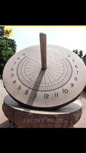 How did the person who invented the clock figure out the time?