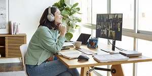10 Folding Desks You Don't Have to Squeeze Into Your Tiny Apartment