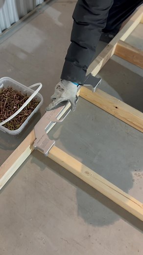 Stud-Master Tool: Essential Equipment for Carpentry and Framing Construction