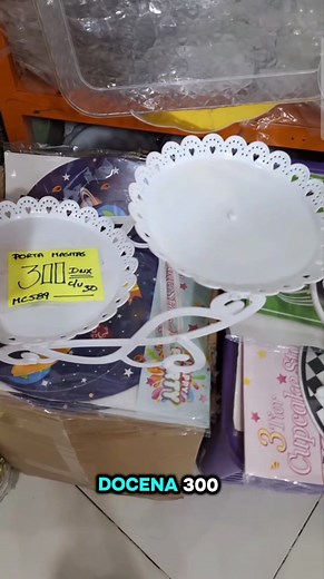 85K views · 573 reactions | MIRA LAS BANDEJAS DECORATIVAS PARA ESTA NAVIDAD Y FIESTAS DE FIN DE AÑO  SORPRENDE ATUS INVITADOS 朗朗朗 . #navidad2025 #fiestasdefindeaño #bandejadebocaditos #bandeja #productodeprimeracalidad | JUGUETERIA, COTILLONES AYELEN | Facebook