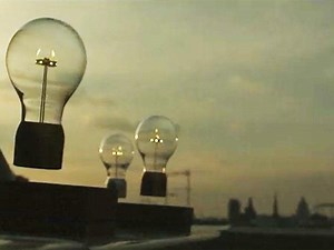 Watch | Swedish company develops floating light bulb