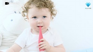 噛んで磨く、幼児向け歯ブラシ「ISSA mikro」-- Revolutionary Baby Electric Toothbrush #LYVE #ISSA #Baby #Toothbruch #Chew | HASH LYVE