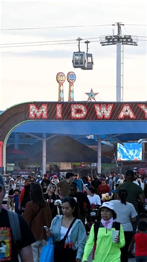 ✨ Meet the Fairmakers ✨ Rick Ward is a third-generation neon specialist who keeps the Fair shining, including our iconic Midway sign. Our new Fairmakers series, sponsored by Dickies, highlights the behind-the-scenes jobs you might not expect but are essential to keeping the Fair safe, and unforgettable. 🎡 | State Fair of Texas