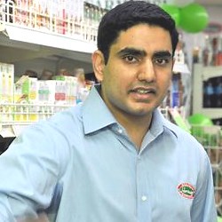 Lokesh tweets on YSR decision