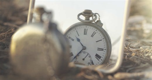 Hora espejo 12:12: qué significa y cómo te influye mirar el reloj justo a esta hora