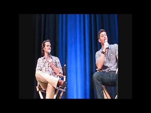 Jared padalecki and Jensen Ackles at Vancouver Con 2009