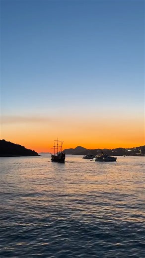 Sailing into the weekend like ✨ ✨ ✨ 📍 Dubrovnik, Croatia 🎥 @tracey_minkin | Coastal Living