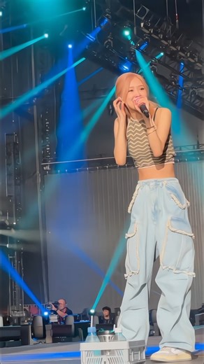 Rose Very Nice Video Reaction To BTS V 😱🤪 | Unexpected Cute Moments #shorts #bts #blackpink #foryou