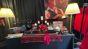 Backstage Sounds! @Chuck Berry! Great to be back at Hyde Park! | Keith Richards