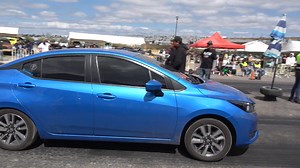 257K views · 2K reactions | Nissan Versa vs Seat Ibiza | Arrancones Mx | Arrancones MX | Facebook