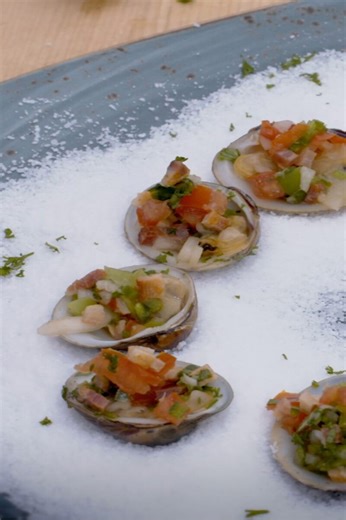 Tomatillo salsa with clams on the grill