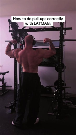 Shoutout to all the weird mfs that actually do this🤝 #fyp #latman #wings #pullups
