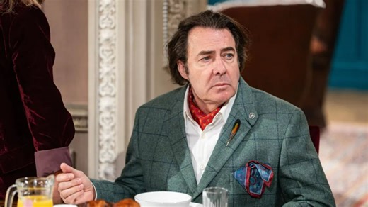 Jonathan Ross reveals unaired Traitors moment throwing round table into chaos