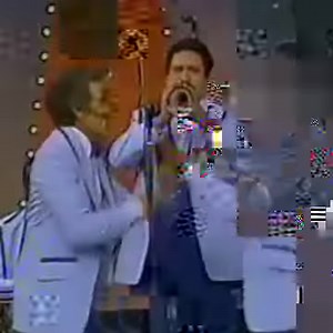 "El Combo Del Ayer, bajo la dirección musical del trompetista Elías López, presenta 'Siempre Estuvimos Aquí' con la voz de Pellín Rodríguez y en el coro Roberto Roena . " | Live Salsa Broadcast