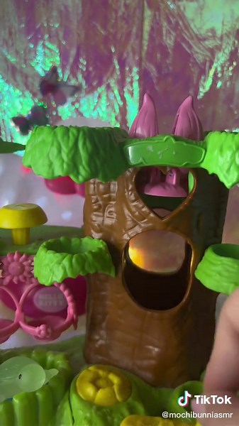 Exploring the Mochi Tree House Playground