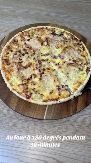 Façon tartiflette rapide : tarte feuilletée reblochon et pommes de terre