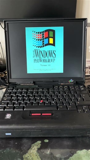 The perfect Windows 3.11 experience