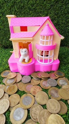 Dogs Lucky Day Finds Money and Buys a Home #toyhouse #shortsfeed #shortsho