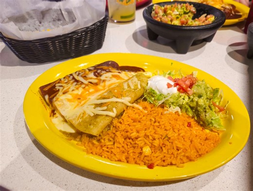 Skip the food court and head to Mojitos Mexican Cantina at Destiny USA (Dining Out Review)