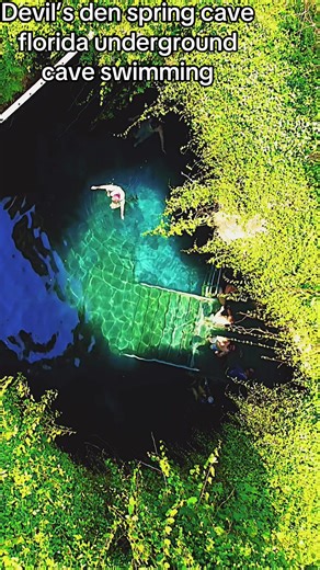 Exploring Devil’s Den Spring Cave in Florida