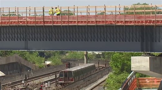 5 busy Metro Red Line stations to close this summer due to Purple Line construction