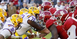 LSU Unveils Real Tiger on Sideline Ahead of Matchup With Alabama