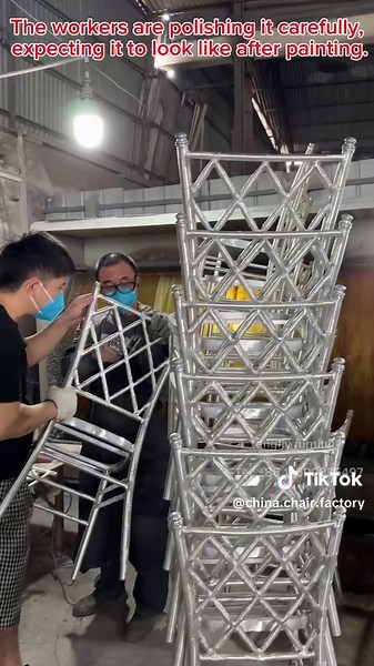 New design chiavari chair polishing, take more time, not only the price raise up in this way, as well as the wuality does, customization chair factory for iver 16 years, welcome for OEM&ODM#foryou #foryoupage #chairfactory #chaircustomized #chairmaker #weddingchairs #weddingchair#