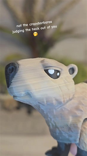 Always watching 👀 Model by @matmire_makes #capybara #3dprinted #judgy #fridgemagnet #deskdecoration