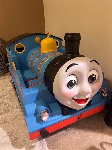 Thomas the train in my bedroom! #funnyshorts #toysalive #thomasthetrain