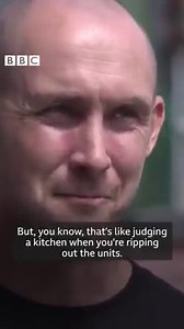 These amazing murals are brightening up New Ferry's highstreet 🤩 https://bbc.in/2XGu4oY | BBC Manchester