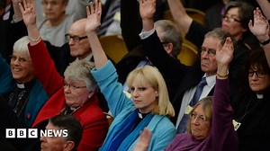 Church of England formally approves plans for women bishops