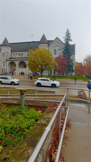 Calm raining Queen’s University Kingston 🇨🇦 | Lahzaha