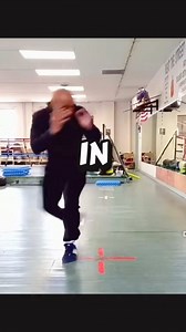 64K views · 1.3K reactions | How To Pivot in Boxing 壘 Beginners Boxing 101 #boxingforbeginners #boxingtraining #boxeo #boxingdrills #boxingcoach | Gotrounds Boxing | Facebook