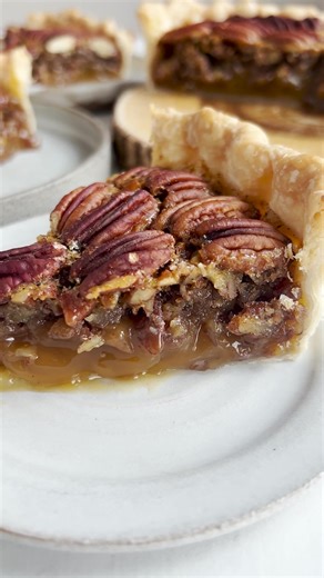 Delicious Pecan Pie Recipe for the Dessert Lovers