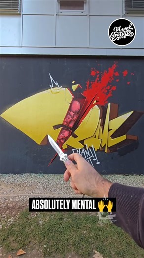 Follow @muralgraffitis • Graffiti by @azram1107 • WWW.BDIFFERENT.CLOTHING @b.different_clothing | Mural Graffitis