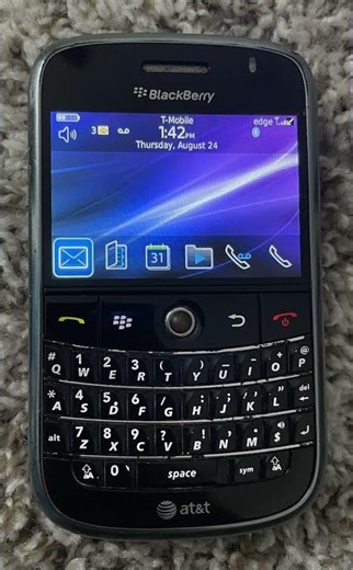 BlackBerry Tune-Assembly Line Ringtone - Bold 9900